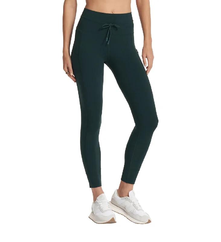 Vuori Daily Pocket Legging Fashion Forward, Function First